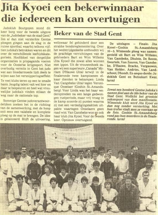 19820225_Beker_van_destad_Gent_in_De_Gentenaar.jpg